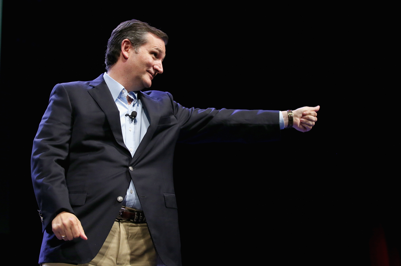 Illustration for article titled Ted Cruz Doesn't Know What to Do With His Arms